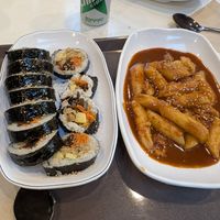 Fried Tofu Kimbab and Tteock-bokki at Maru JaYeonSik Kimbap in Seoul