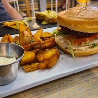 Vegan burger at La Buena Vida in Granada