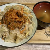 Korean kimchi rice (comes with miso soup) at Hǎo Xiǎng Chī Bīng 好想吃冰 - Gongguan in Taipei