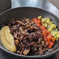  at Comune in Columbus