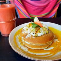 Pancakes and smoothie at Hammock Juice Station in Barcelona