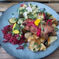 Zrazik (Roulade mit Senf, Gurken, usw.) at House of Seitan in Gdansk