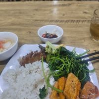 Standard rice and veg at Bo De Quan in Vinh