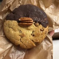 Pecan-chocolate cookie  at Mama Carmen's in Mallorca