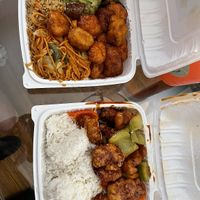 Vegan orange chicken and beef and broccoli. Vegan general Taos chicken   at Pots N Woks in Whittier