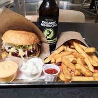 Muu lunchburger at Bun2Bun - Redi Shopping Center in Helsinki