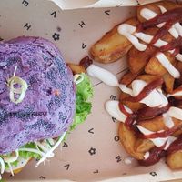 Burger and chips at Flower Burger in Bari