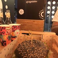 🍔🌸 at Flower Burger in Bari