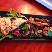 Gyosas and shiitake at Legumi Sushi Vegan in Lisbon