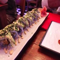 Avocado maki at Legumi Sushi Vegan in Lisbon