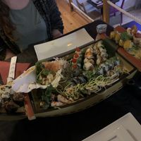 Our Pontes de Monet 🤤 at Legumi Sushi Vegan in Lisbon