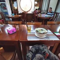 Sharing table but no barrier or distance from others that is required for covid at Cute Fei in Kowloon