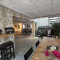 Too nice to be inside today  at De Roos in Amsterdam