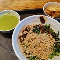 Kolo mee #Veganuary at Thunder Tree 擂茶树 - VivoCity in Central Singapore