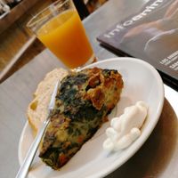 Tortilla de espinacas y chorizo at La Piparra in Bilbao