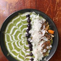 smoothie bowl at Cafe Vida in Canggu