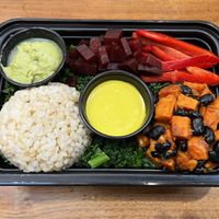 Macro Bowl: grab-and-go  at MSP - Peoples Organic - T1 in St Paul