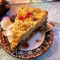 Vegan apple crumble (they can also serve it vegan whipped cream!) at Toet in Groningen