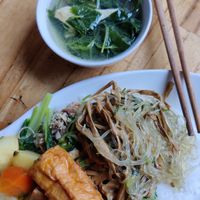 25K dong for the plate at Tinh in Hue