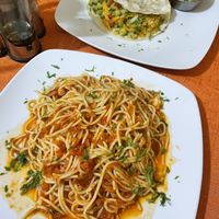 Spaghetti pomodoro (big portion, not bad) and vegan tacos (2 very small tacos, not very good - except the guac)  at Mauraz in Copacabana
