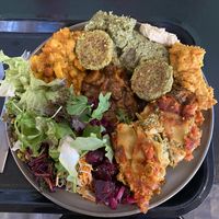 One plate with nearly all the vegan dishes they served (16,90€)  at Foodmaker in Antwerpen