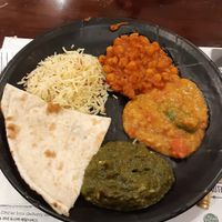 Rice, naan and 3 different curries at Chakraa in Seoul