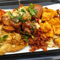 Loaded large plate at Sattgrün Kolumba Viertel - Mitte in Cologne