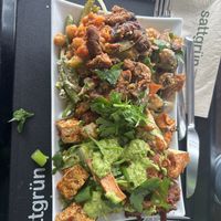 Salad and hot dishes all kind of mixed together. Deliciouss  at Sattgrün Kolumba Viertel - Mitte in Cologne