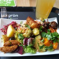 Small plate at Sattgrün, lunch deal with apfelschorle at Sattgrün Kolumba Viertel - Mitte in Cologne