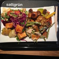 Normal plate at Sattgrün Kolumba Viertel - Mitte in Cologne