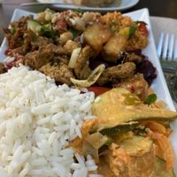 Mittlerer Teller 9,90€  at Sattgrün Kolumba Viertel - Mitte in Cologne