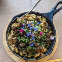 Vegan Mac 😍 at Satellite in Santa Barbara