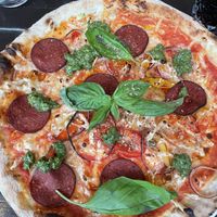 Vegan salame pizzaa  at MammaMia in The Hague