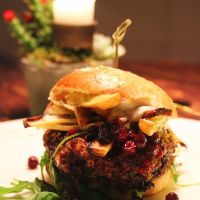 Vegan Christmas burger at Jord & Bord Örnahusen in Borrby