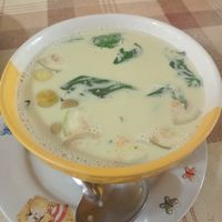 Green curry at Thammakerdsub in Bangkok