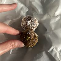 Ball al cocco e ball al pistacchio   at Senza Pensieri in Rome