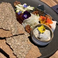 Plato de quesos! Ojalá pudiera llevarlo en la maleta!  at SACRO in Buenos Aires