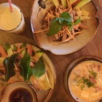 Bánh xèo (Pancake mit Gemüse), Papayasalat mit Tofu, Kokossuppe at Quan Xanh in Leipzig