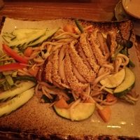 Vegan Duck with Udon and Vegetables, you can chose between peanut sauce or vegan oyster sauce at Quan Xanh in Leipzig