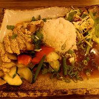 Pikante „Ente“ mit Gemüse, Chili und Koriander at Quan Xanh in Leipzig