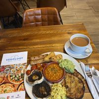 HappyツVegan🌱Full English Breakfast😋Served with so much LOVE💚🙏❤️along with tasty Masala Tea☕️.. at Vegology in West London