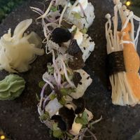 Vegane Rolle mit Trüffel & Nigiri mit Pilzen   at Secret Garden in Berlin