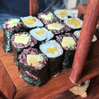 Daruma maki & Happy Dragon maki #Veganuary at Secret Garden in Berlin