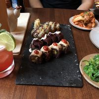 Sushi, some kimchi and seaweed salat and summer rolls 🌱 at Secret Garden in Berlin