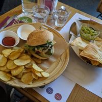 Veggie burger and guacamole  at Vivi Bistrot - Navona in Rome