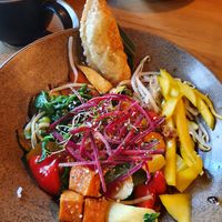 Seitan-Bowl (Mittagsmenü) at An Vegan House  in Hamburg