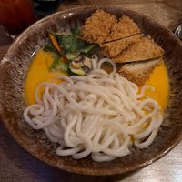 Rotes Curry mit Udon-Nudeln mit veganem Hähnchen  at East Moon in Berlin