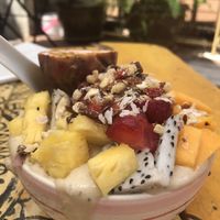 Smoothie bowl 👌 at Mia's Hangout in Krabi