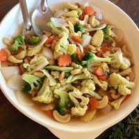 Stir fried veggies with cashews at Benny's On The Beach in Koh Lipe