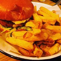 Beyond burger with vegan cheese and chips 😍 at Honest Burgers in London